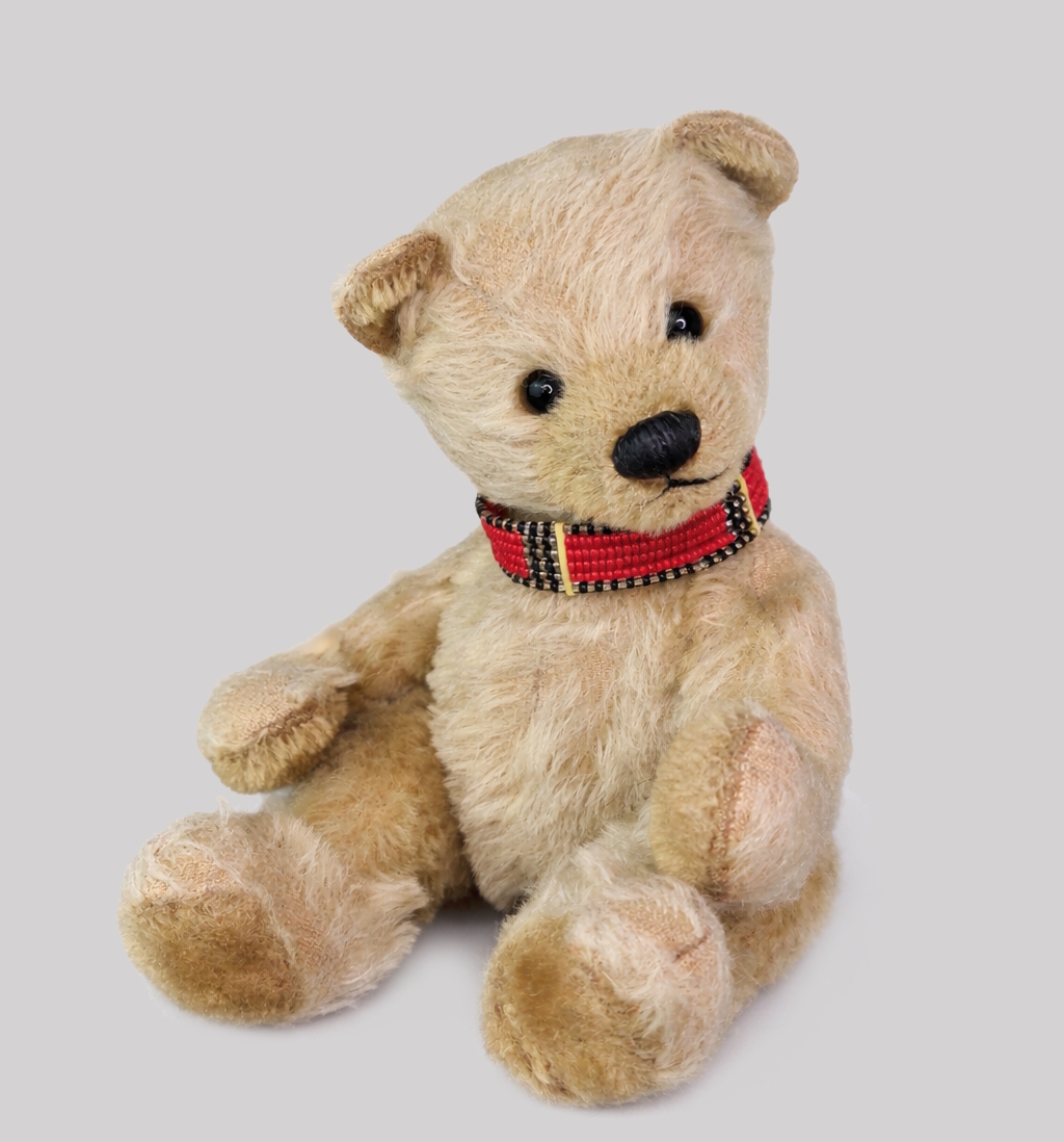 Manne II lichtgrau quadrat